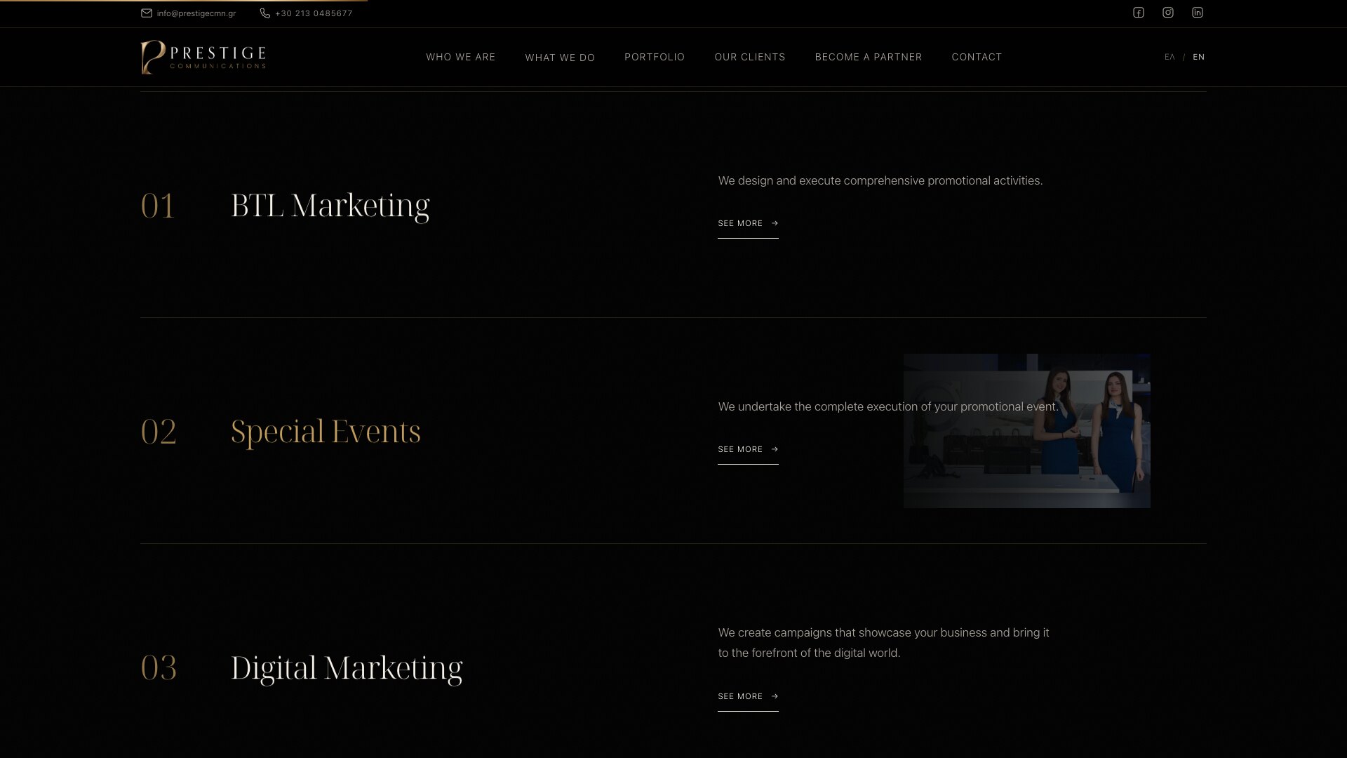 三行带编号的服务：01 BTL Marketing、02 Special Events、03 Digital Marketing。鼠标停在第二行上，标题变为金色，说明文字后方浮现一张调暗的照片：两位礼仪小姐站在沃尔沃展台前。
